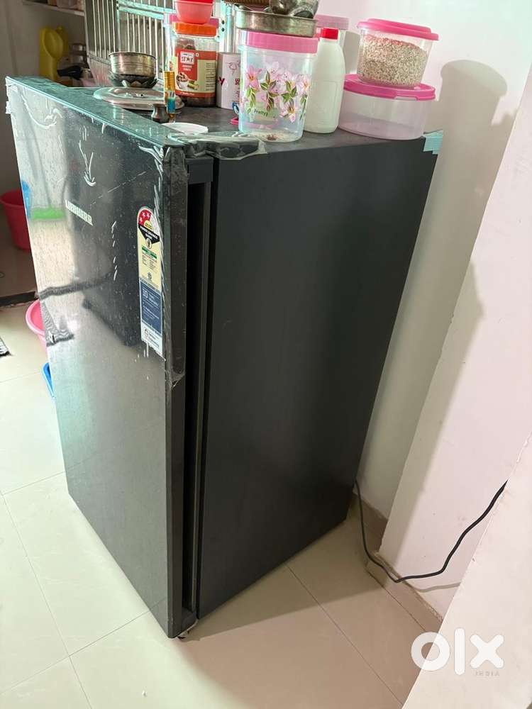 Liebherr Refrigerator – Excellent Condition