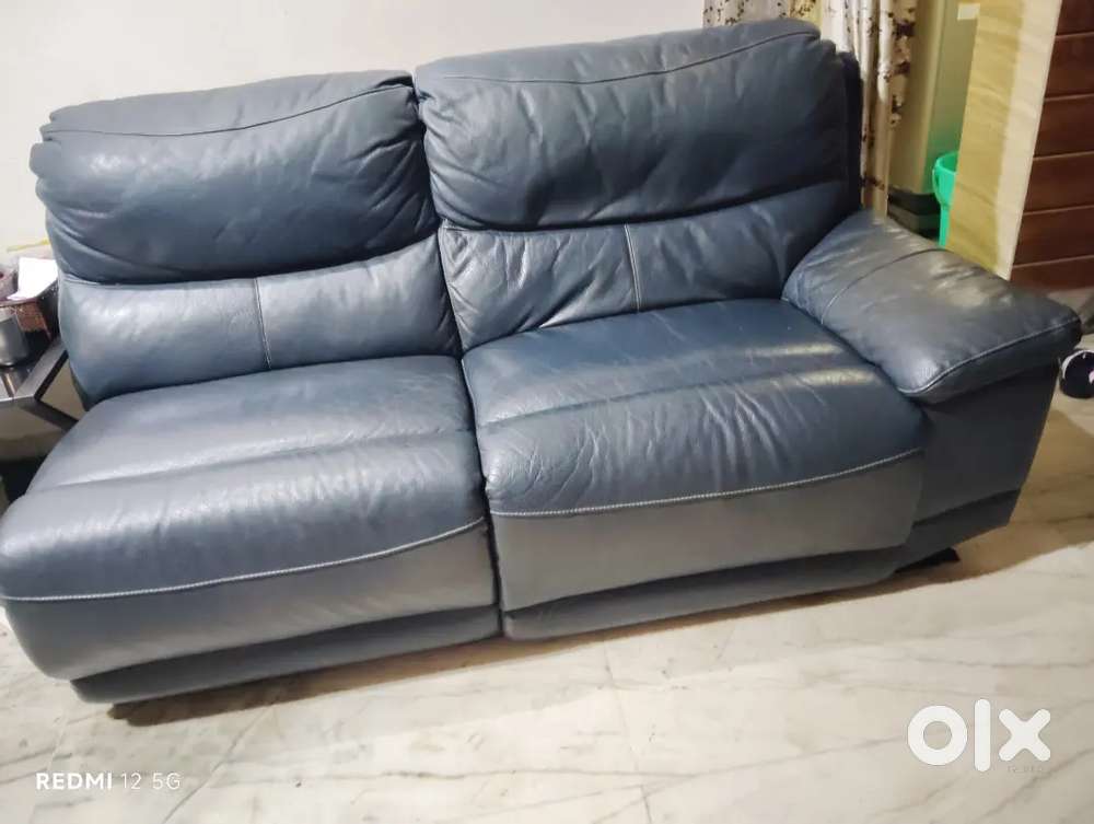 Leather sofa set