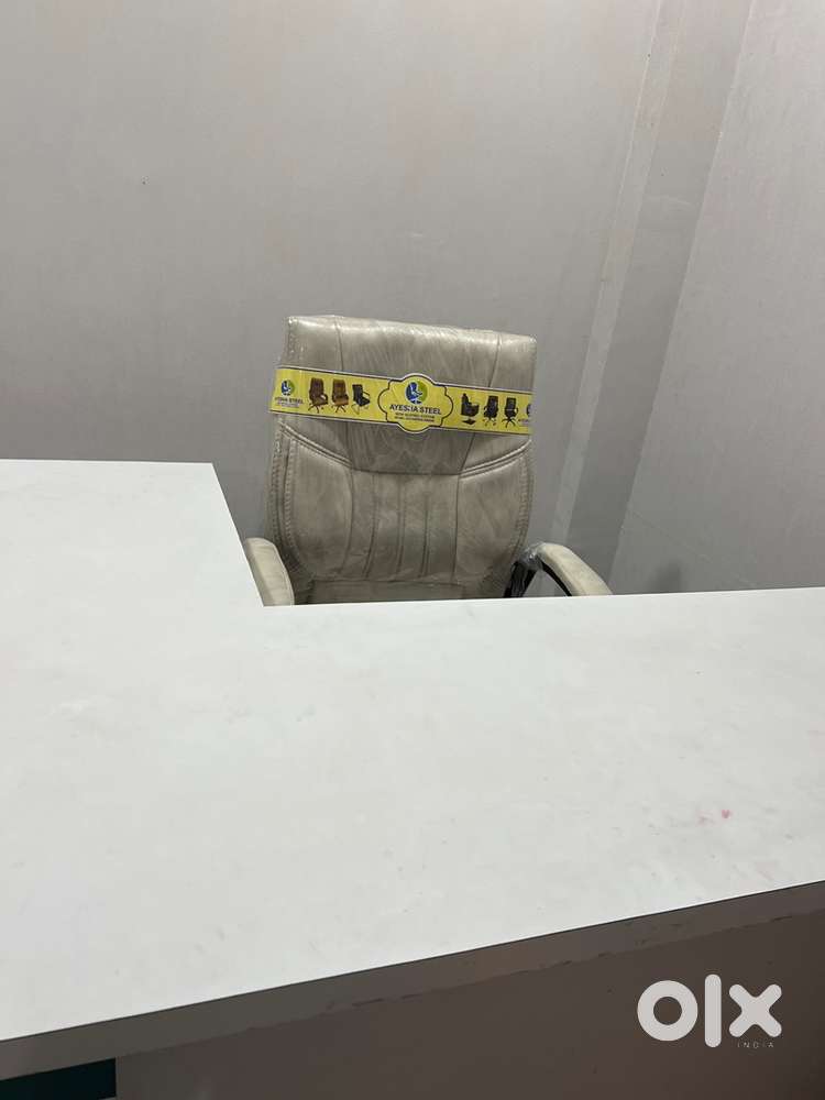 MANAGER / BACK OFFICE