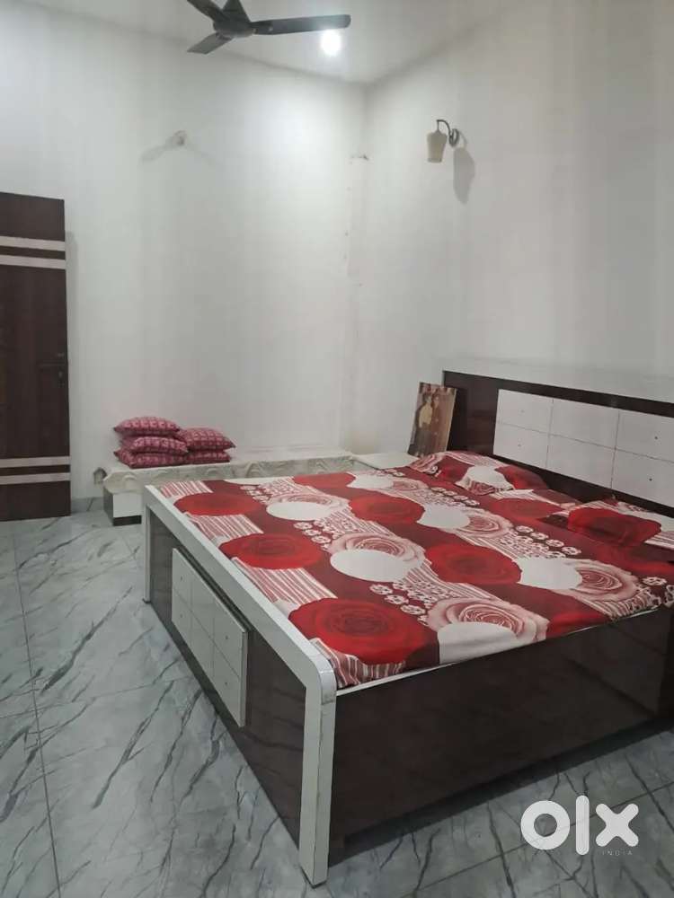 Independent 2bhk fully furnished flat