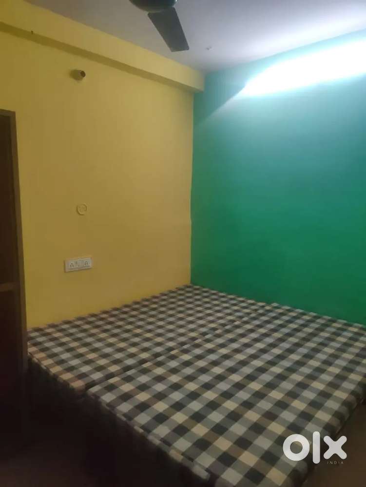 1-room set independent in aliganj