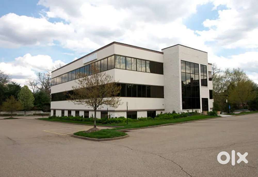 3900 sqft Independent building for rent at maradu