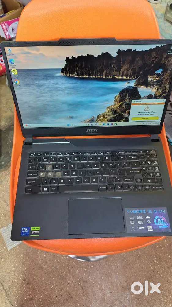 Msi cyborg 15 AI Intel core i7 16gb ram Rtx 4060