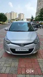 Hyundai i20 sportz (2013)
