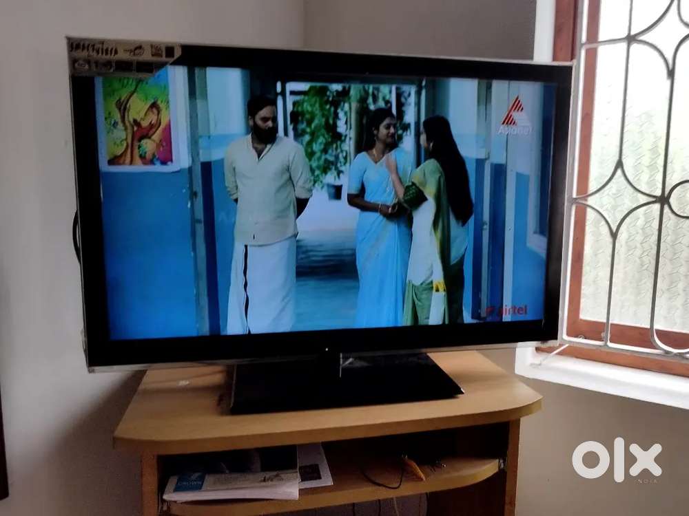 Smart Viera IPS LED TV with remote and good working condition