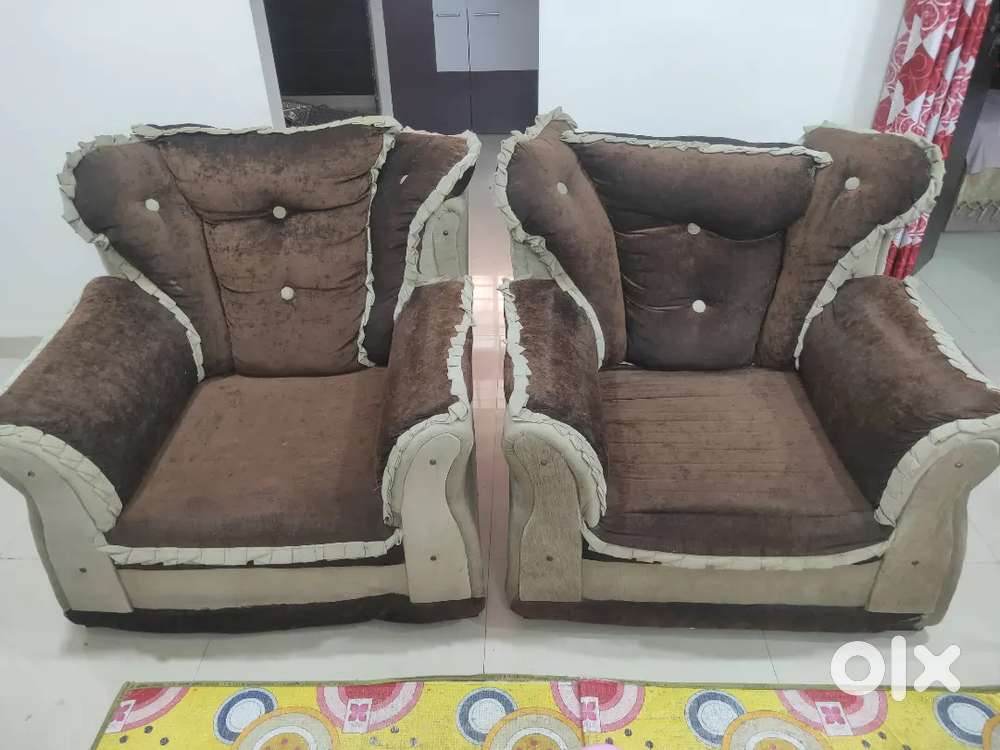 Good Condition Sofa 1+1 = 2 qty with sofa cover  ( luxury look )