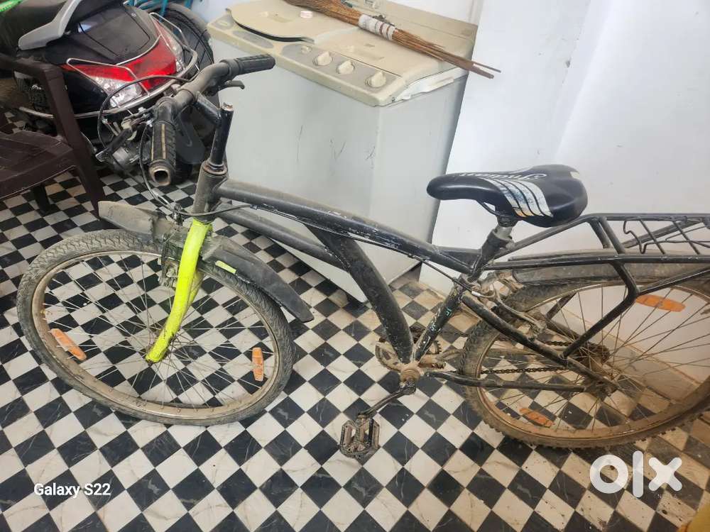 There are 2 cycle for sale in best condition  call for more