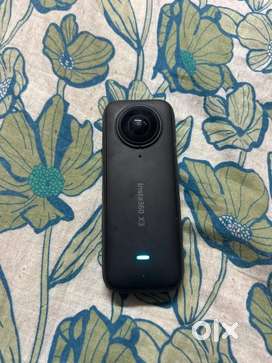 Insta360 360 camera