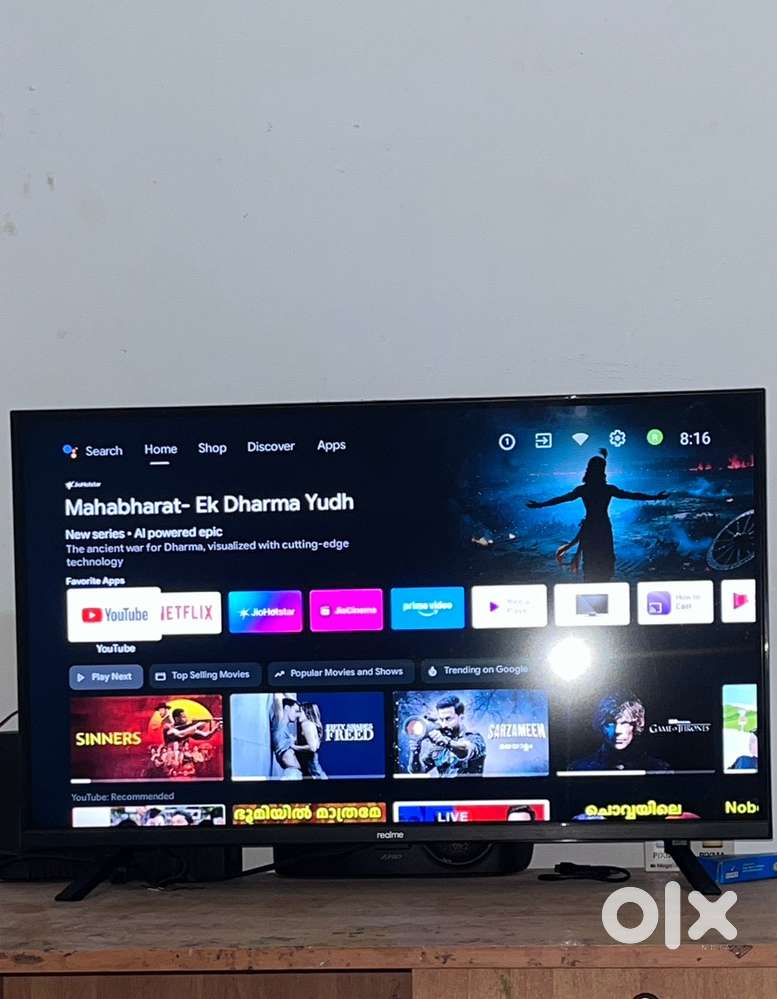Realme (original) LED 32 inch Android TV with BOX
