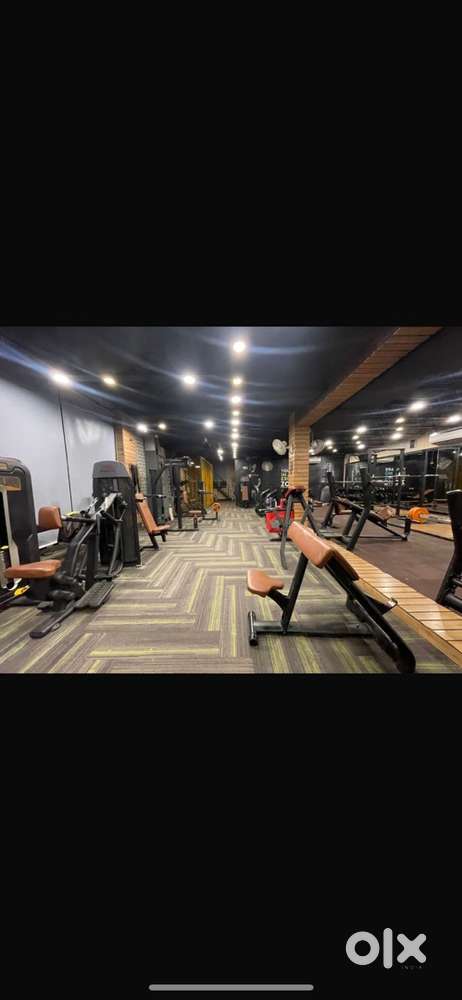 Receptionist cuMtelecalleR cum saleS