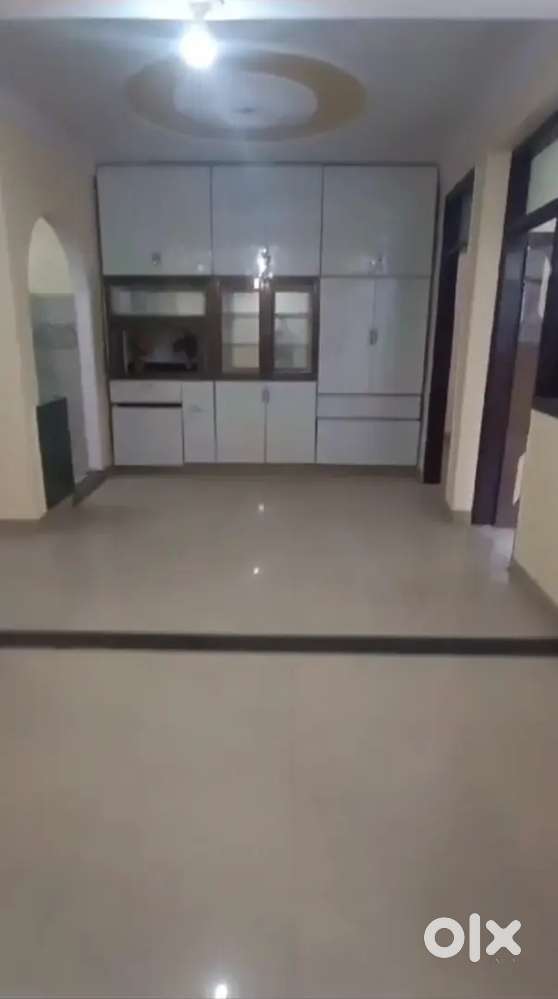 115gz 4th floor with lift car parking