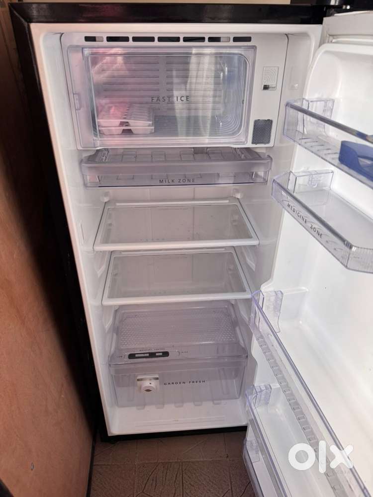 Whirlpool 192 L Single Door Fridge, one year old