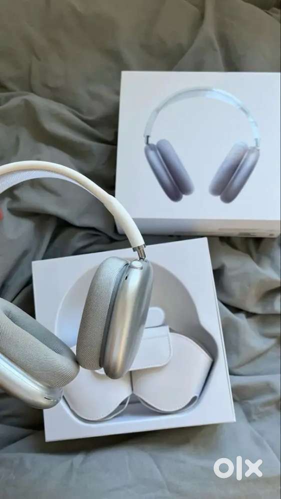 Brand New MAX HEADPHONE (Imported from America)