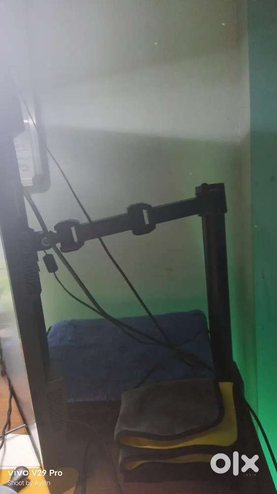 Monitor Arm