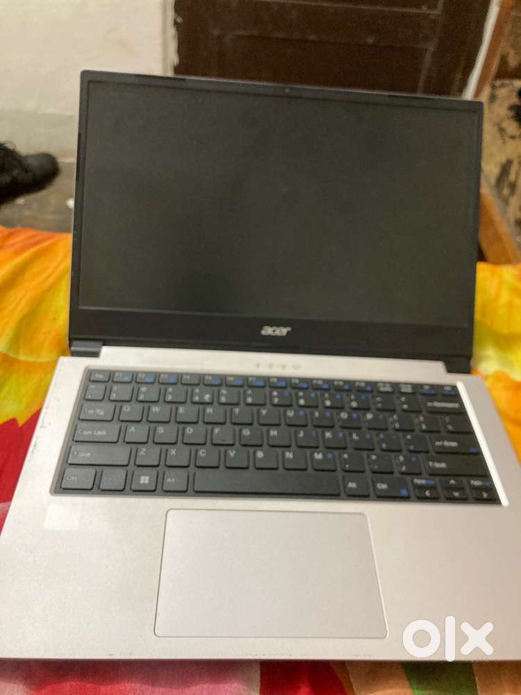Laptop for sale urgent acer one 14