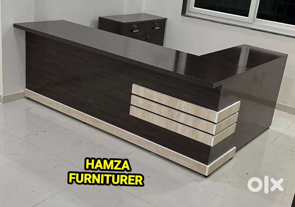 HAMZA FURNITURER New designer stylish look particle wood office table