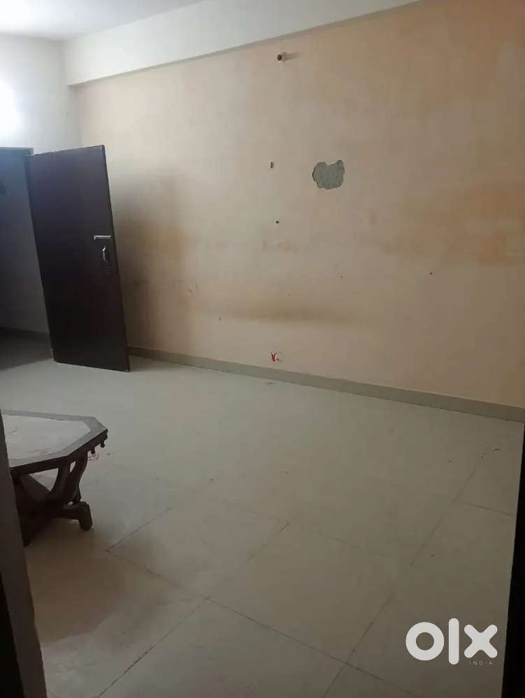 A very fully furnished flat in alambagh area