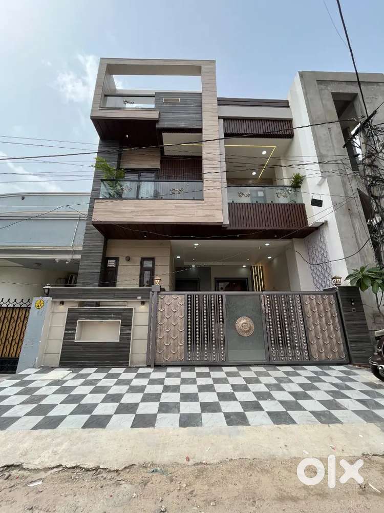 Near by Ajmer rd , akshardham mandir , element mall Good conectivity