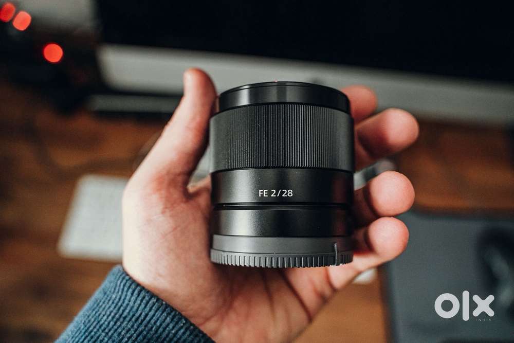 Sony 28mm f2.0 (Lens only)