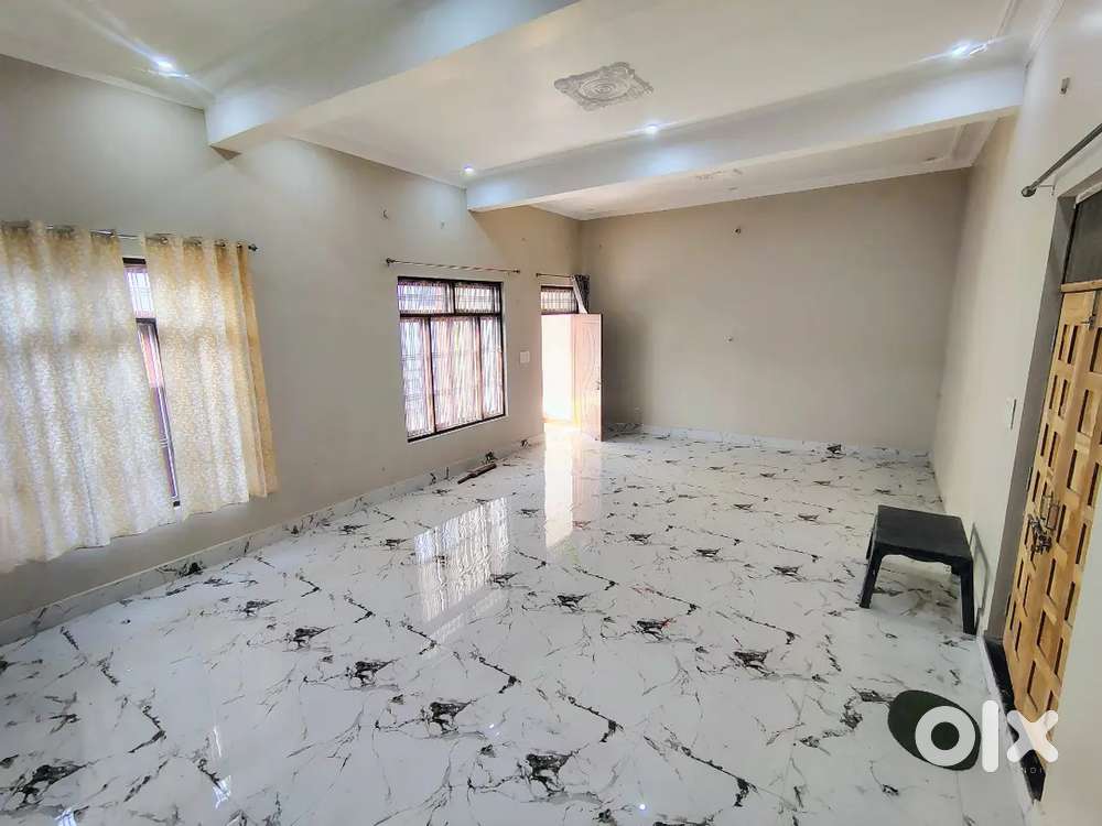 BIG HALL FOR RENT FOR GIRLS , BACHLORS , SERVICE MENS ,BOYS ETC