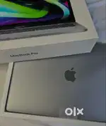 Macbook pro touch bar 2017 excellent condition