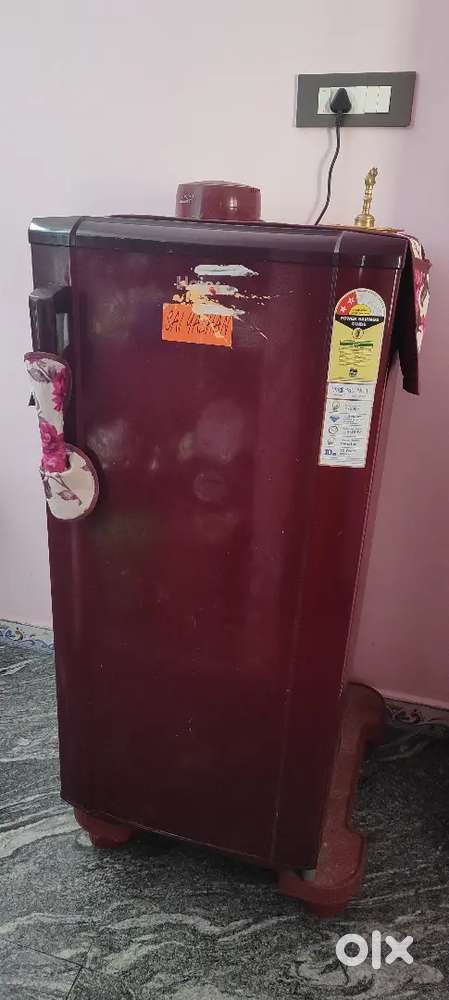 Single door fridge