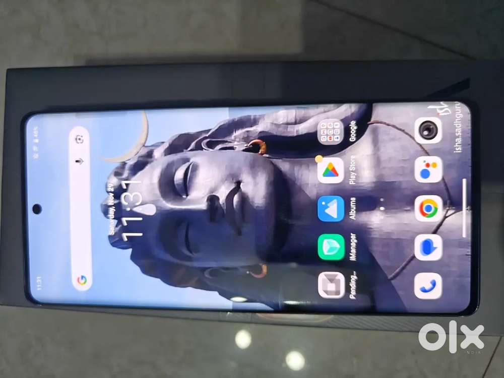 Vivo V 27 5G 8Gb Ram 128Gb storage