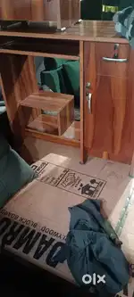 Computer table / satuday table