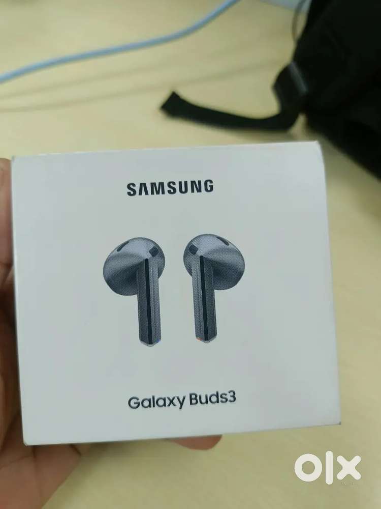 Samsung buds 3 AI Earbuds