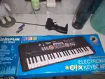 Bigfun electronic keyboard  49 keys  without microphone