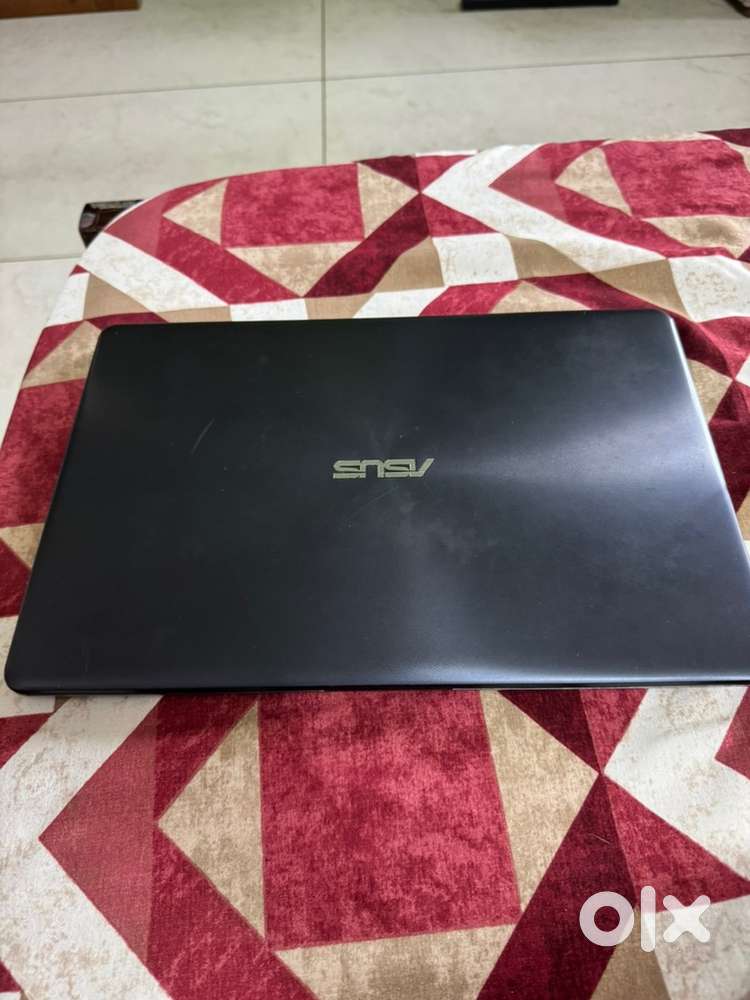 ASUS Laptop like new
