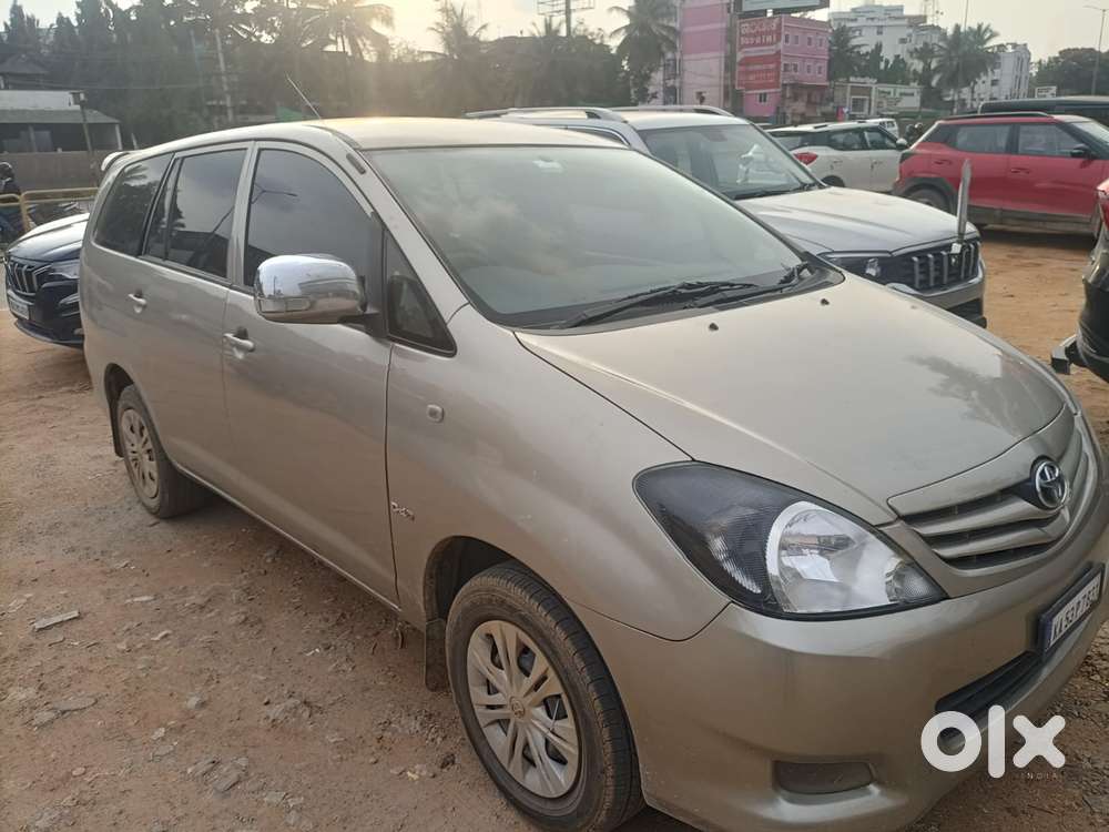 Toyota Innova 2009-2011 2.5 G1 BSIV, 2011, Diesel