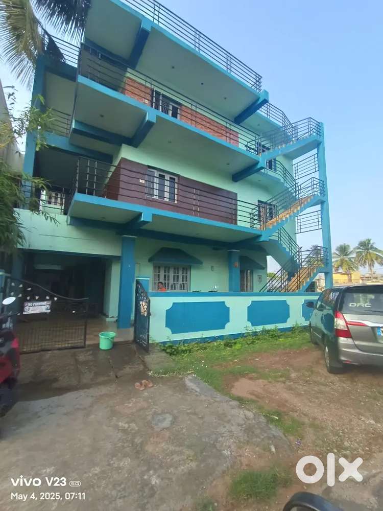 9BHK 3 FLOOR HOUSE SALE KUVEMPUNAGARA 40.70 MESSARMENT