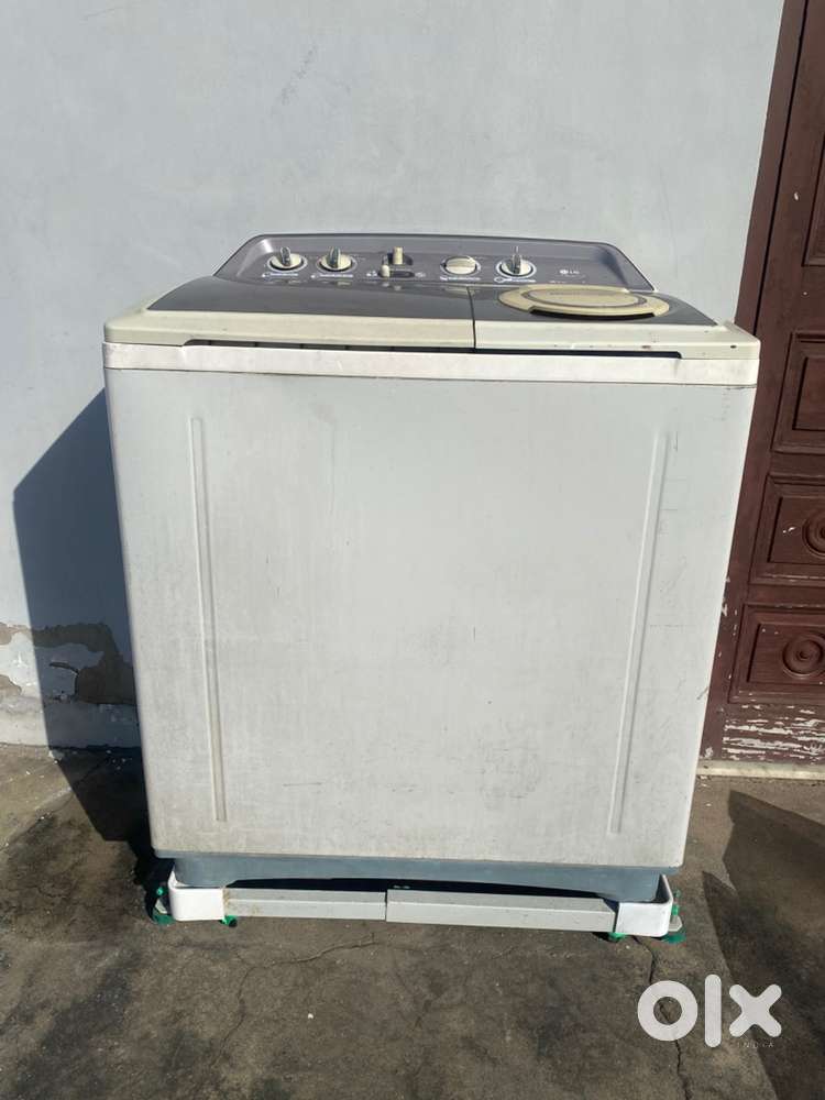 LG Washing machine 8KG in good condition