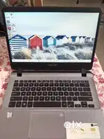 Asus X407U