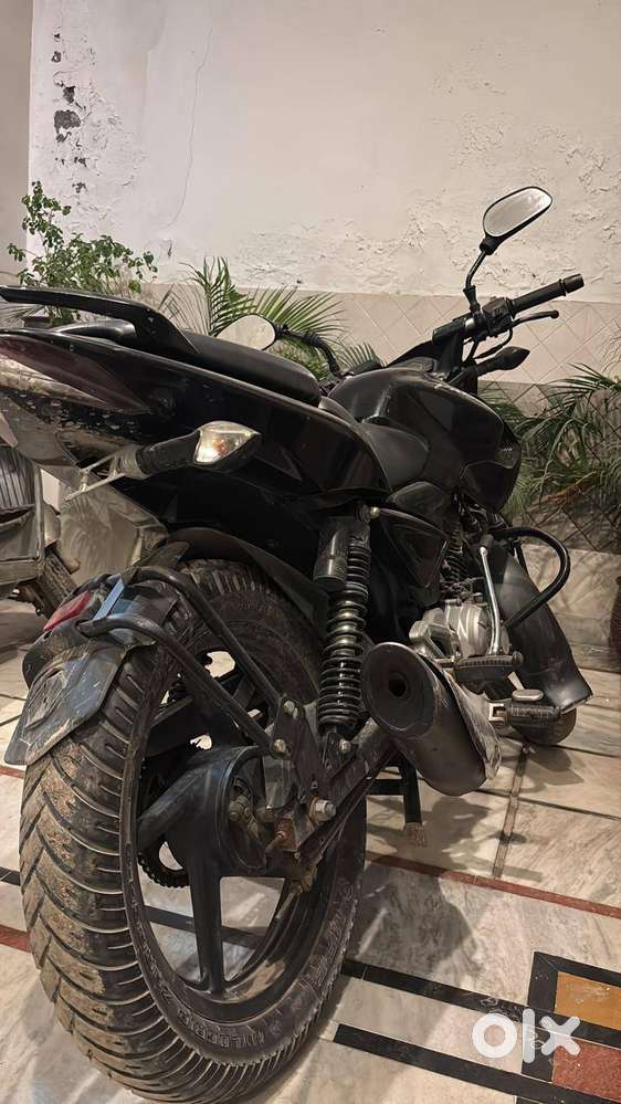 Colour: Black  Model: 2014 Type : Manual (4gear) Mileage : 45Kmph