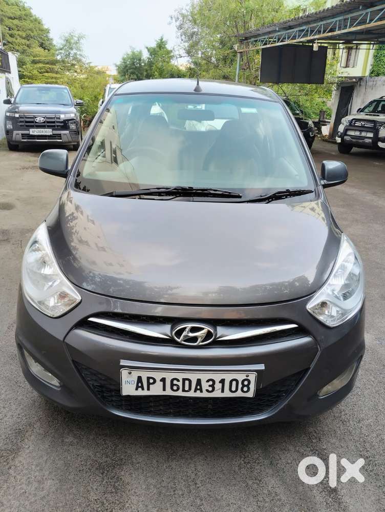 Hyundai i10 Sportz 1.1 iRDE2, 2015, Petrol