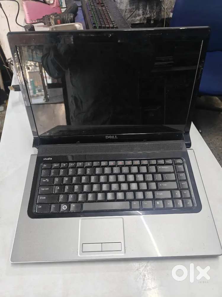 Dell C2D Laptop 2GB 160GB Windows 7