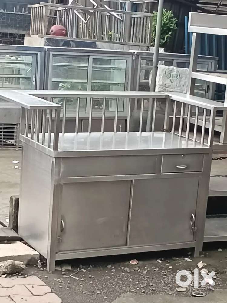 Brand new tea counter