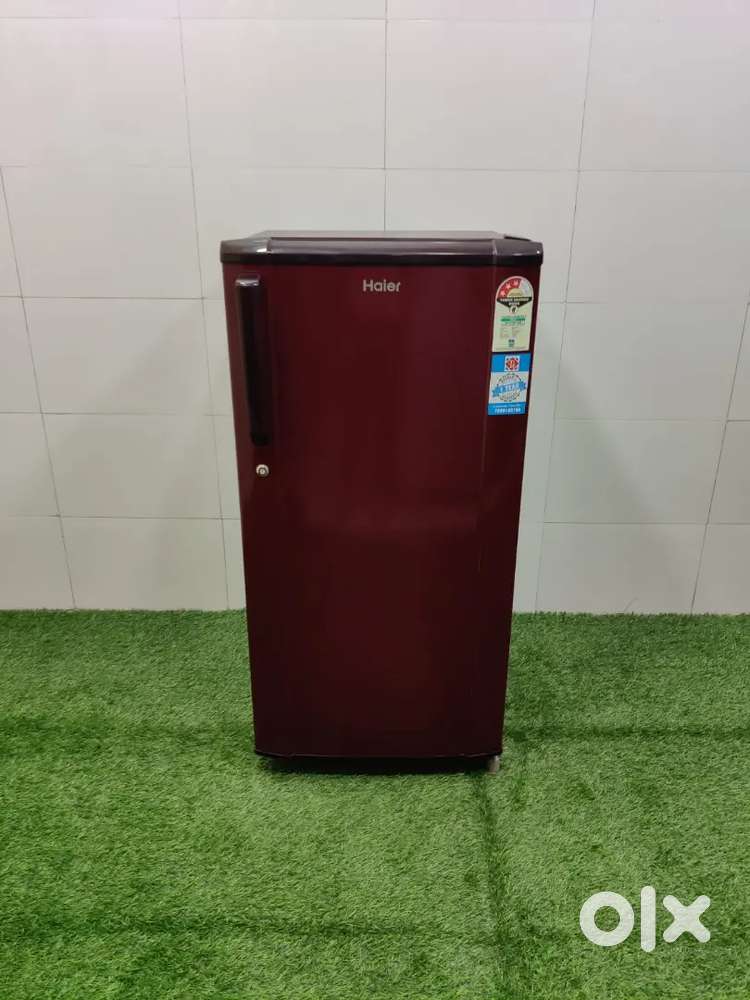 ;*- Very good condition of maroon colour 3 star single door fridge --_
