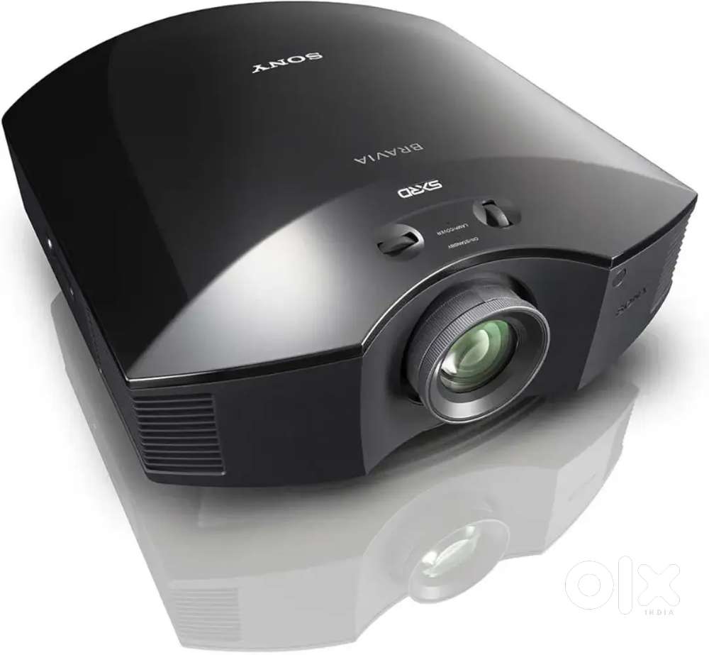 Sony FULL HD projector with screen
