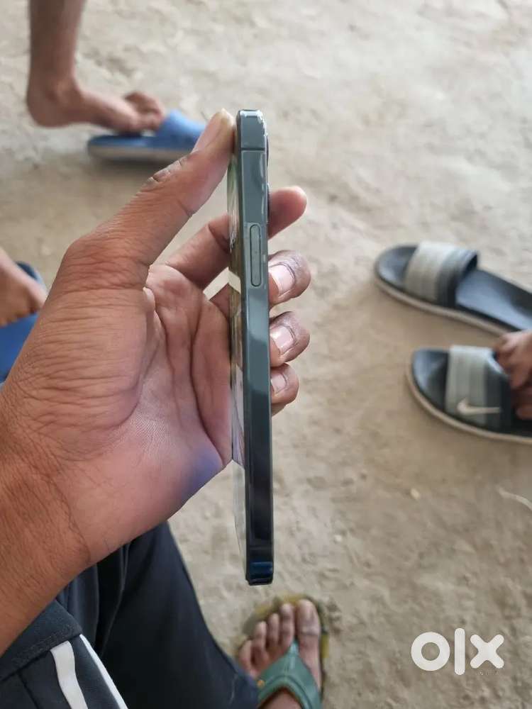 I phone 12 pro  128. Gb ma. H