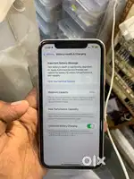 Iphone 11 White ScratchLess