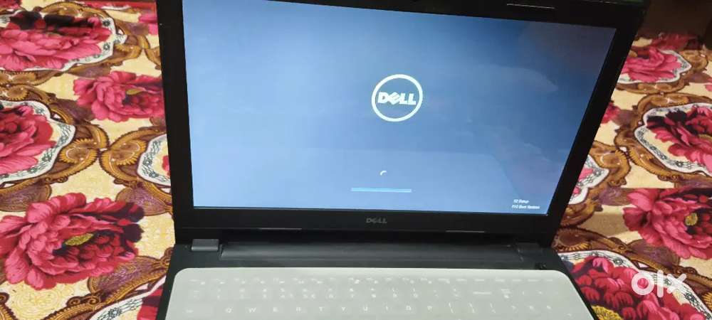 Dell Laptop 1.5 Years Hua Liye Hue hai