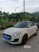 Maruti Suzuki Swift VXi + Manual, 2022, Petrol