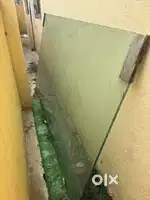 Glass door, 12mm toughened glass.
