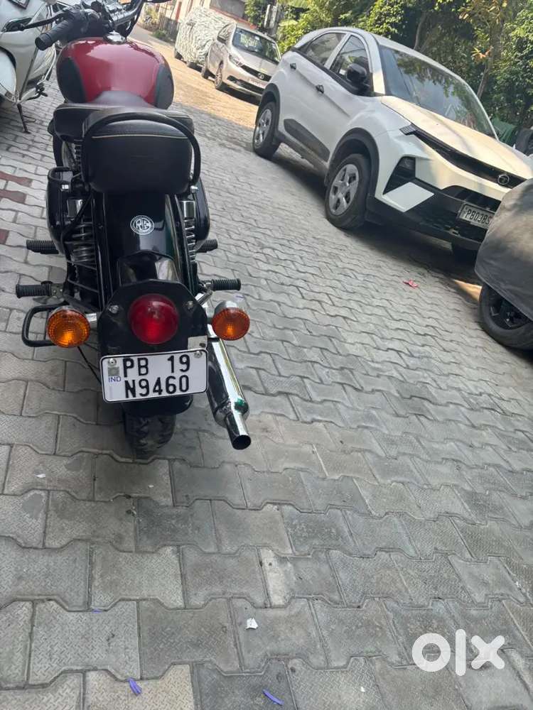 Royal Enfield bullet Classic 350 Brand New Condition