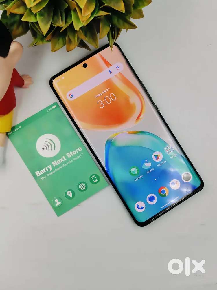 VIVO V25 PRO 5G 8/128GB STORAGE - VERY NICE CONDITION MOBILE