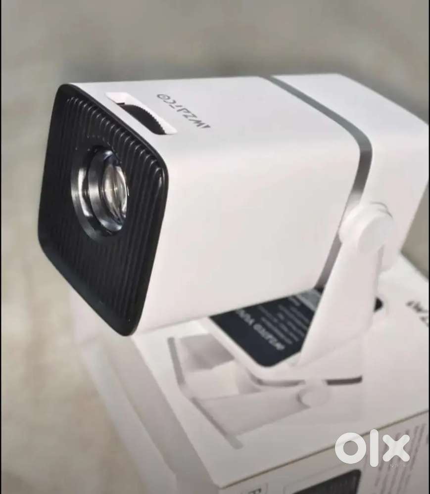 Wazatco Native 720P Smart Projector