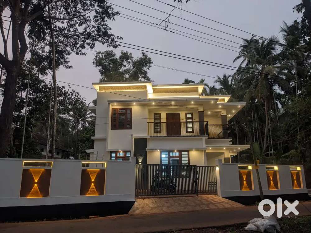 കോഴിക്കോട് ചേവായൂര് രണ്ട് ബെഡ്റൂം പുള്ളി ഫർണസ്റ്റ് വീട് വാടകയ്ക്ക്